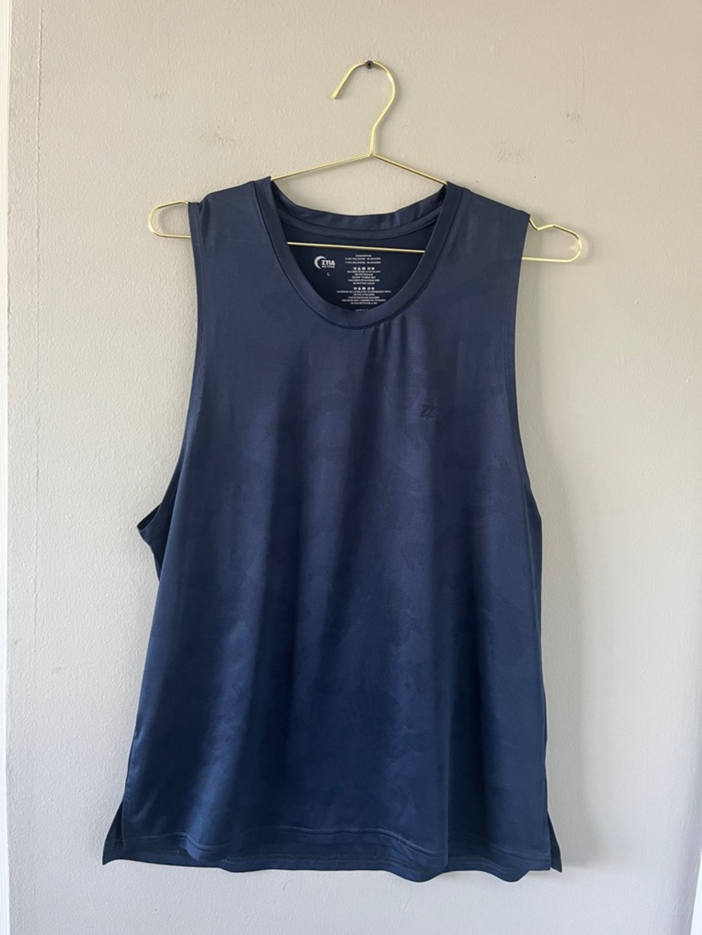 ZYIA Men’s Navy Sleeveless Athletic Tank